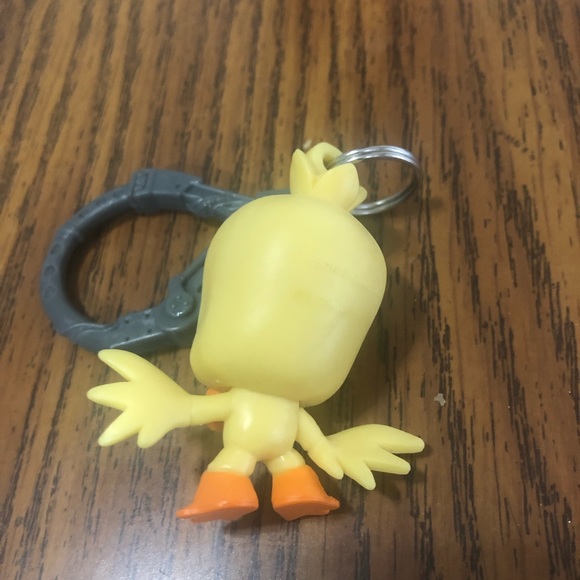 FNAF Chica keychain - Picture 3 of 4